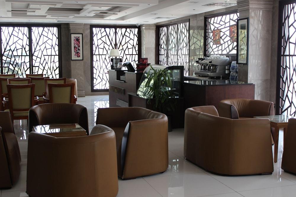 Hotel Center Mawalih
