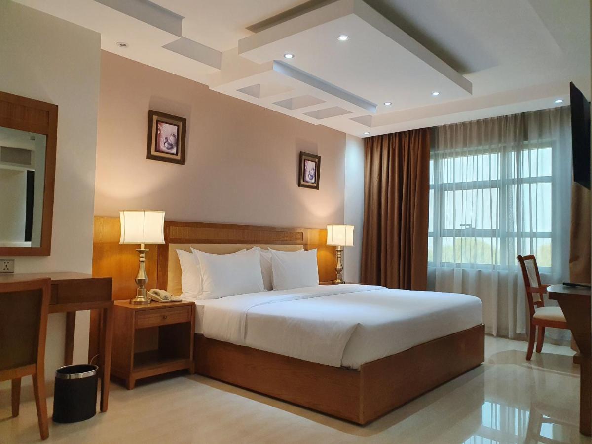 Hotel Center